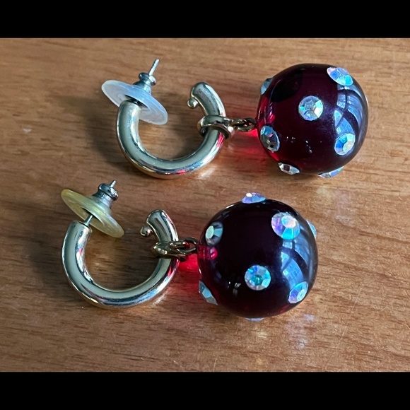 fun earrings for pierced ears gold with red lucite ball and rhinestones - Picture 4 of 5